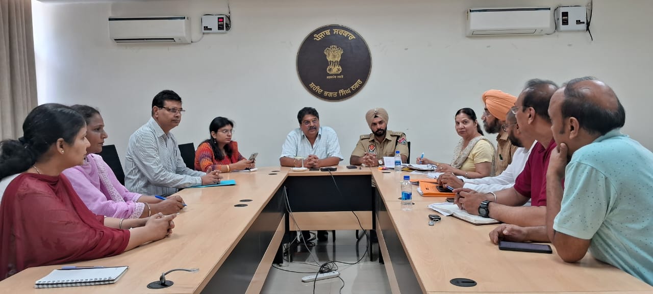 स्वास्थ्य पेशेवरों की सुरक्षा सुनिश्चित करने के लिए उचित कदम उठाने की आवश्यकता पर जोर दिया जाना चाहिए: नवजोत पाल सिंह रंधावा